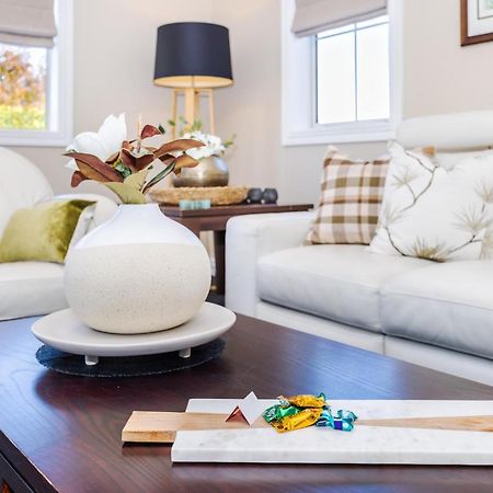 Sweet Magnolia 1 Or 2 Bedroom Suite St Kilda Cambridge With Complimentary Continental Breakfast Exteriér fotografie